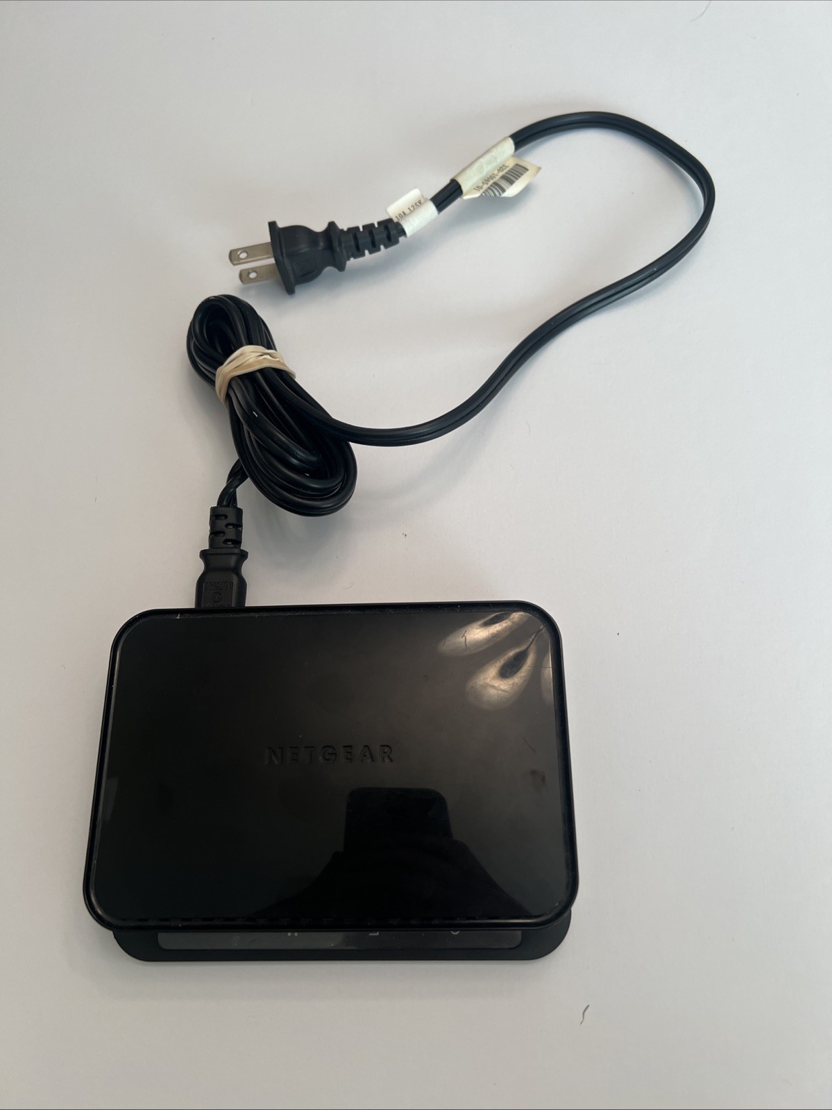 NETGEAR Powerline AV+ 500 Adapter Kit w 4-Port Ethernet Switch XAV5004