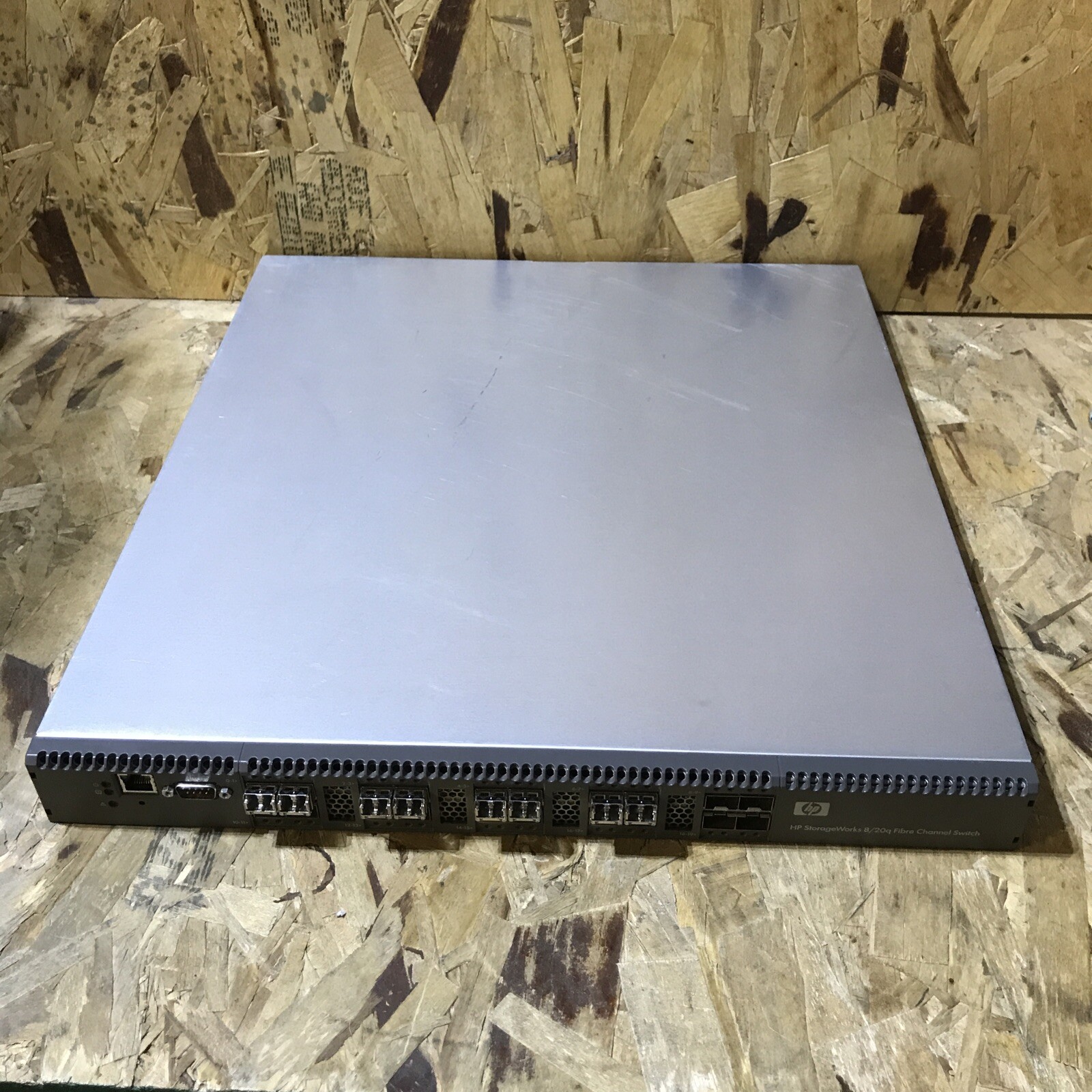 HSTN-N015 HP Storage Works 8/20Q Fibre Channel Switch