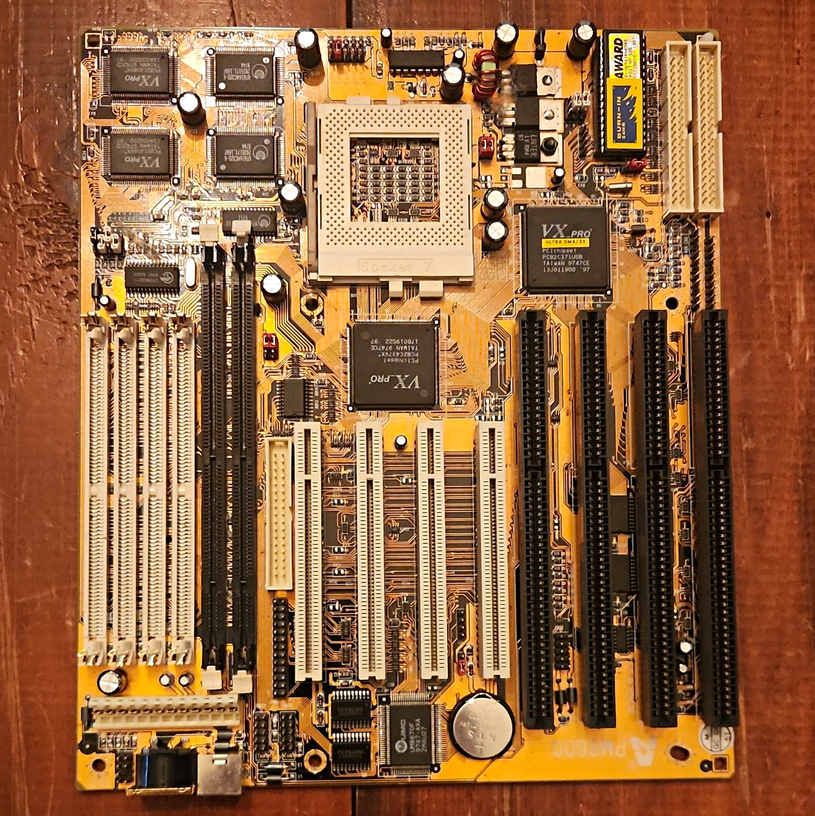 PM8600 Socket 7 ATX Motherboard VIA VX-Pro PCI ISA 4 DIMM SDR SDRAM IDE