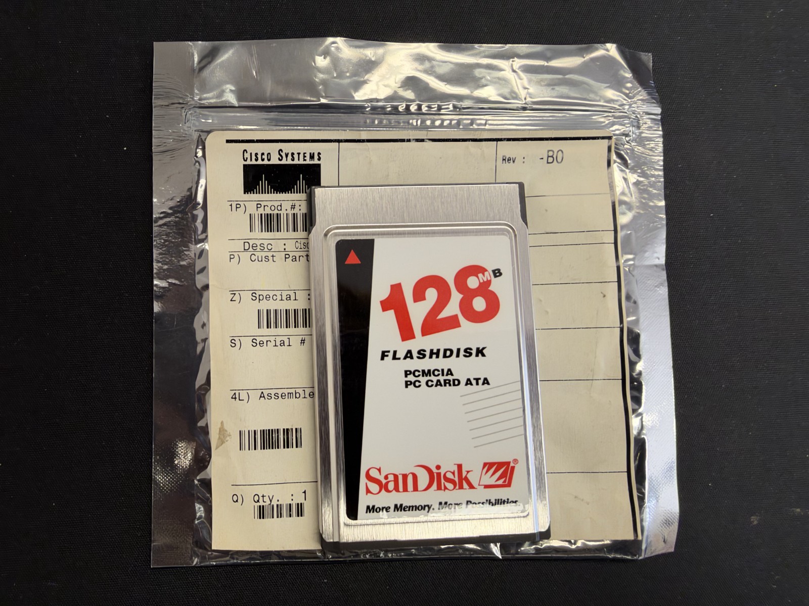 GENUINE NEW SANDISK CISCO APPROVED SDP3B-128 128MB 68 pin PCMCIA ATA FLASH CARD