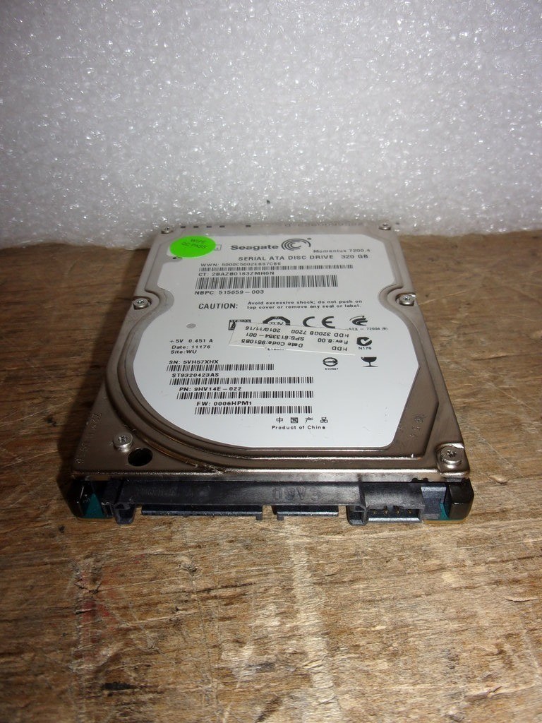 Seagate ST9320423AS 9HV14E-022 2.5" Hard Drive 320GB SATA
