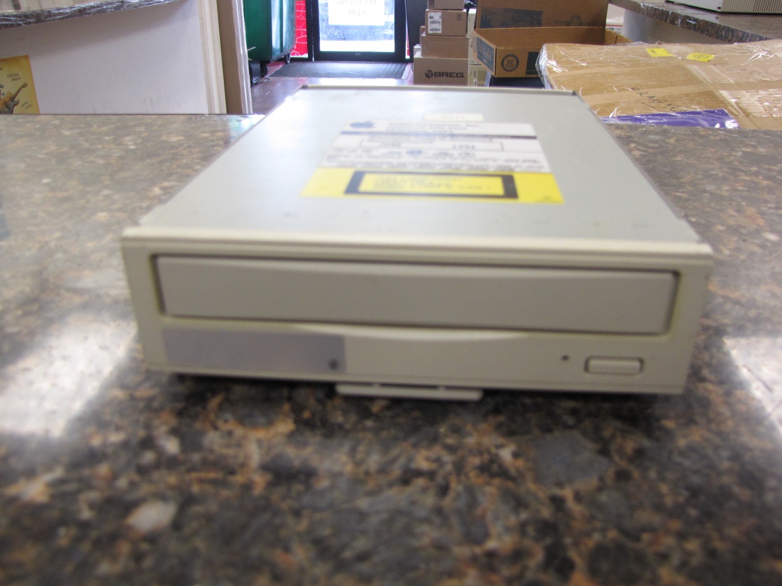 Vintage Apple Computer AppleCD 300 Plus CR-503-C CD-ROM - IJ20