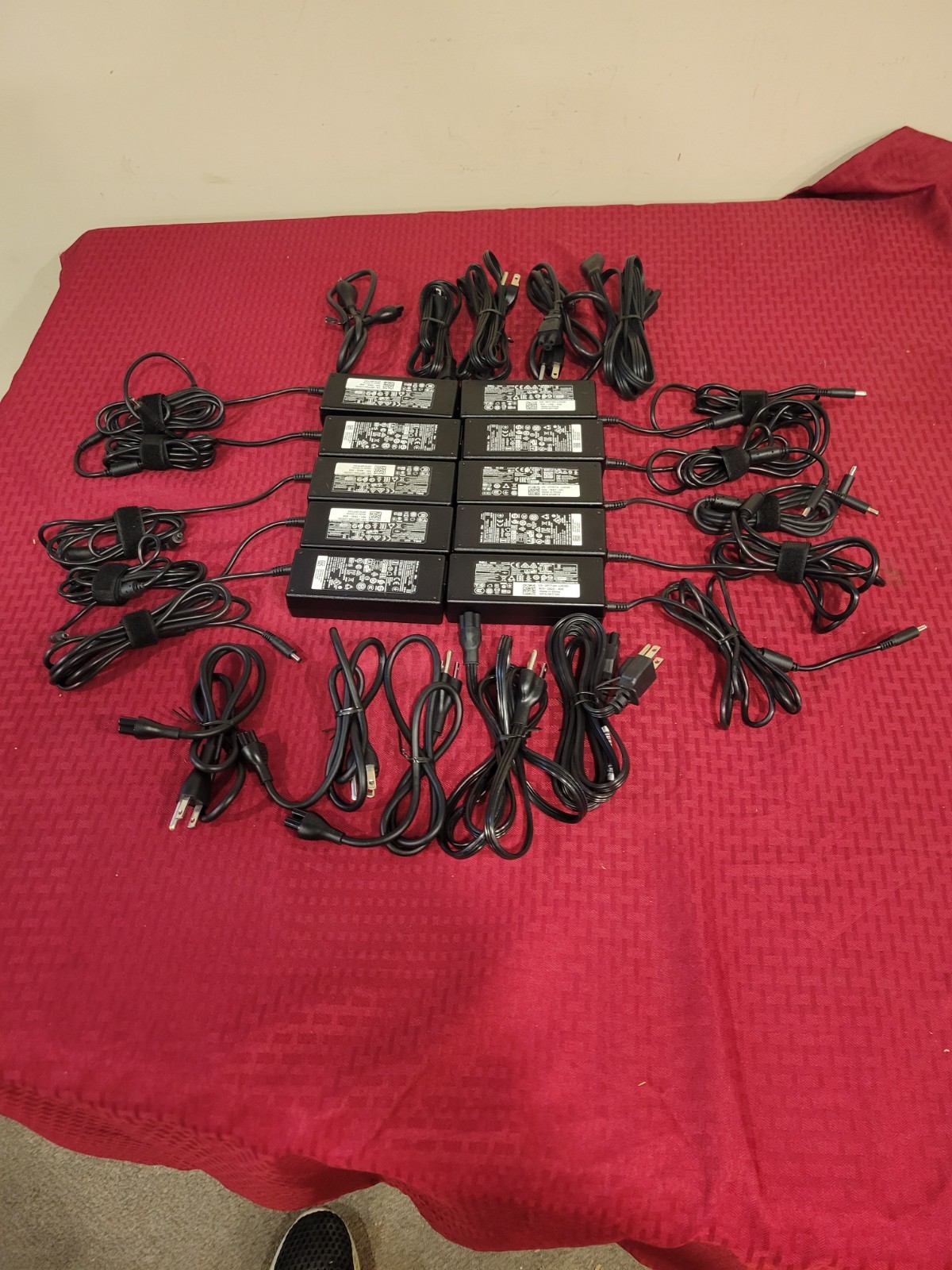 LOT OF 10 GENUINE DELL 90 WATT AC ADAPTER SMALL TIP 4.5MM WITH POWER CORD