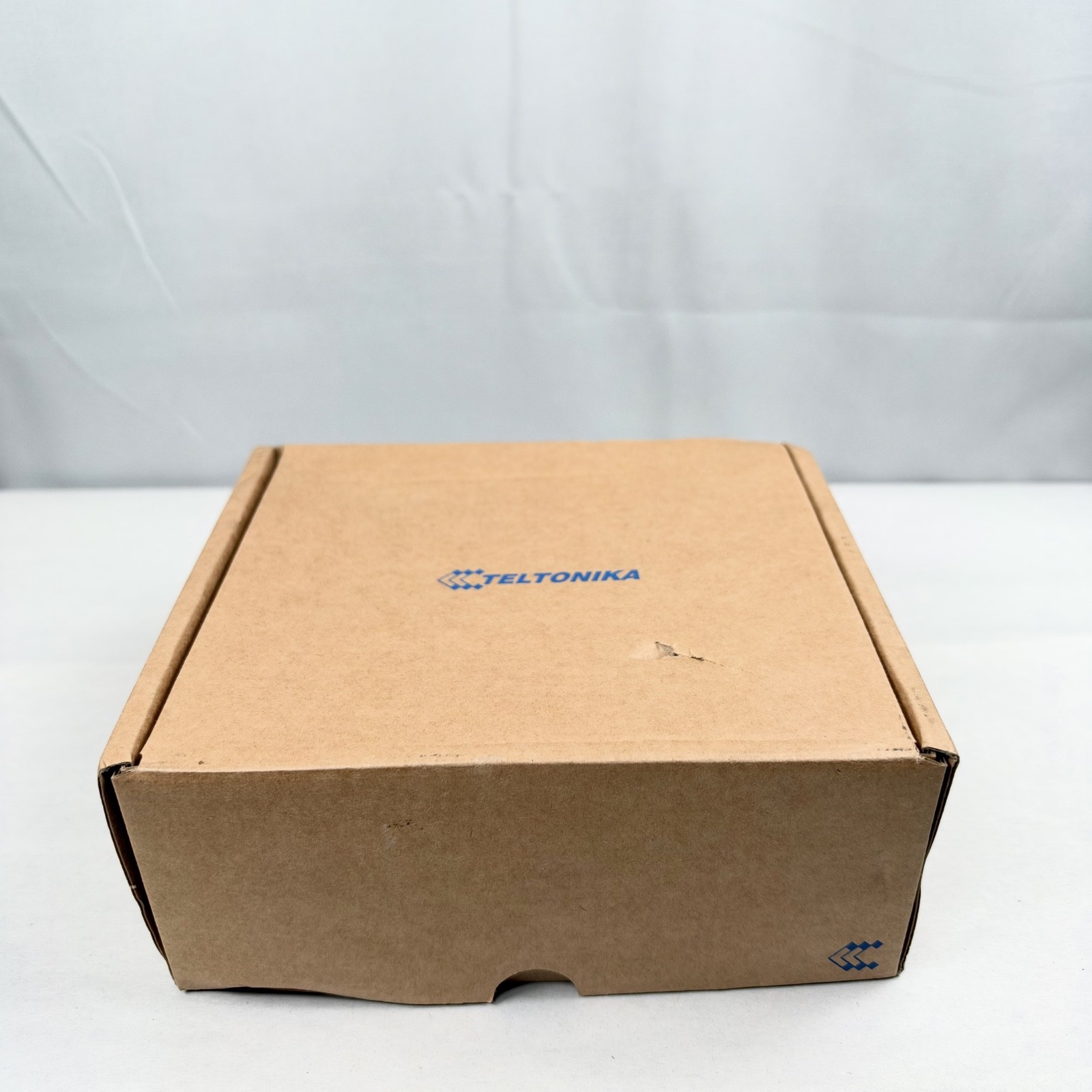TELTONIKA RUT240 RUT24001U000 Industrial Cellular Router / New In Box