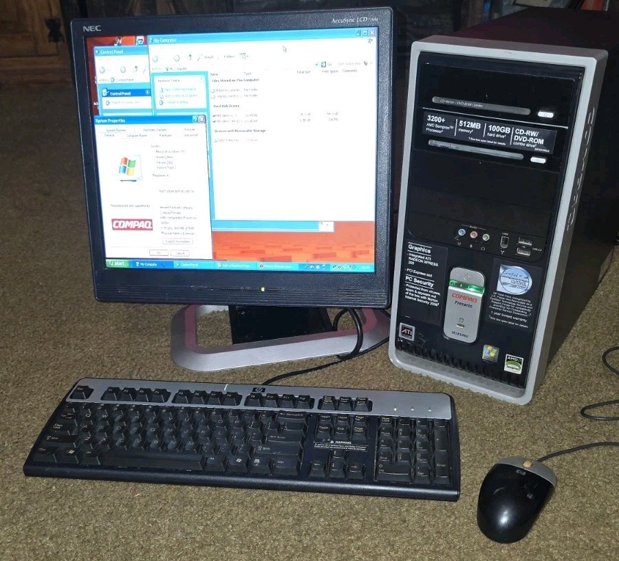HP Compaq Presario SR1810NX (AMD Sempron 3200+ 1.79GHz,512MB,100GB) PC Win XP