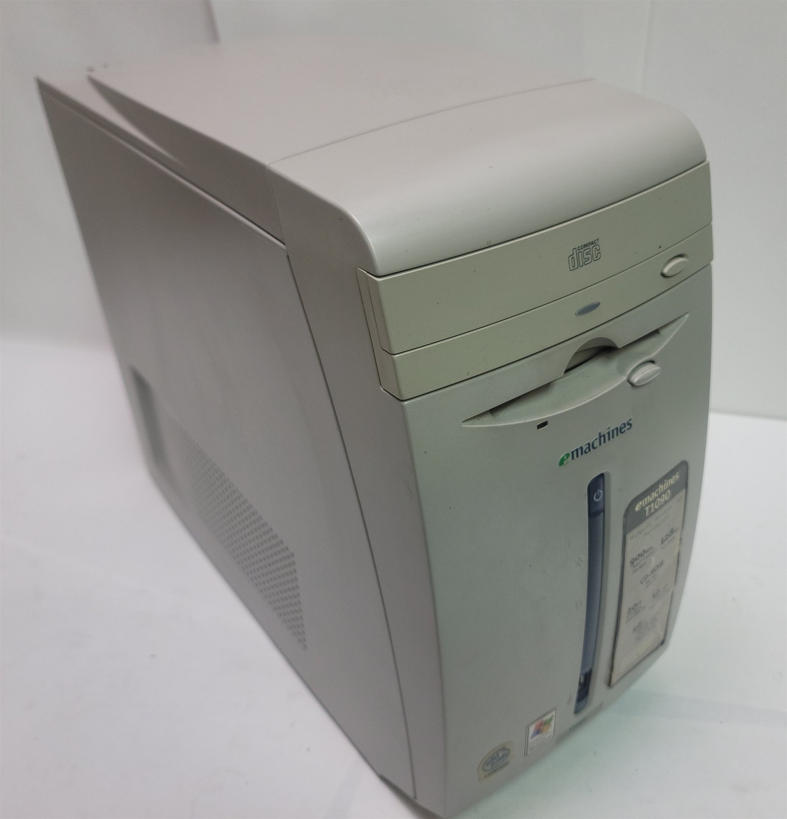 eMachines T1090 PC - Intel Celeron 897MHz - 384MB RAM - Windows XP SP3