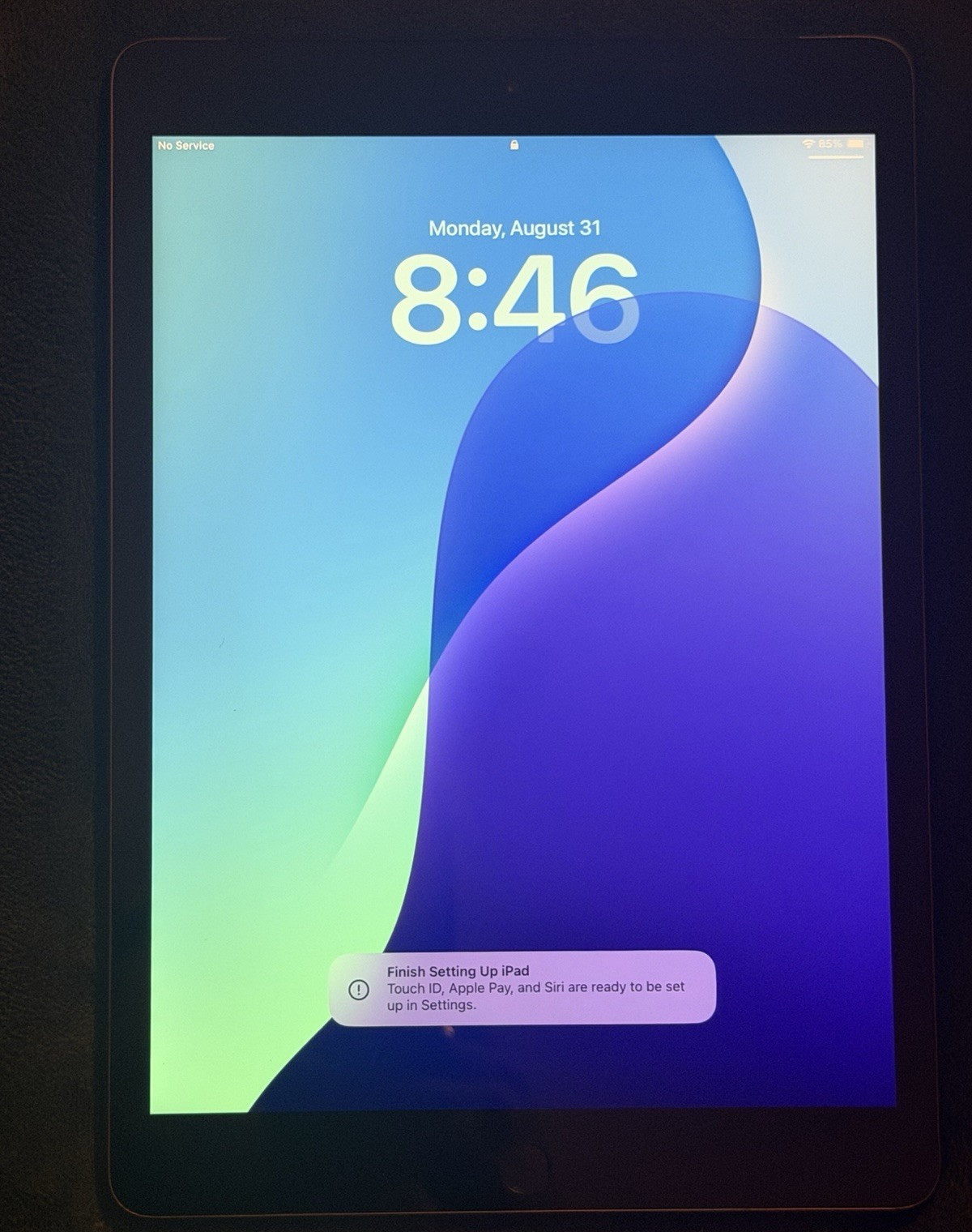 Apple iPad 10.2in 32GB Wi‑Fi iOS Space Gray Tablet w/ Touch ID