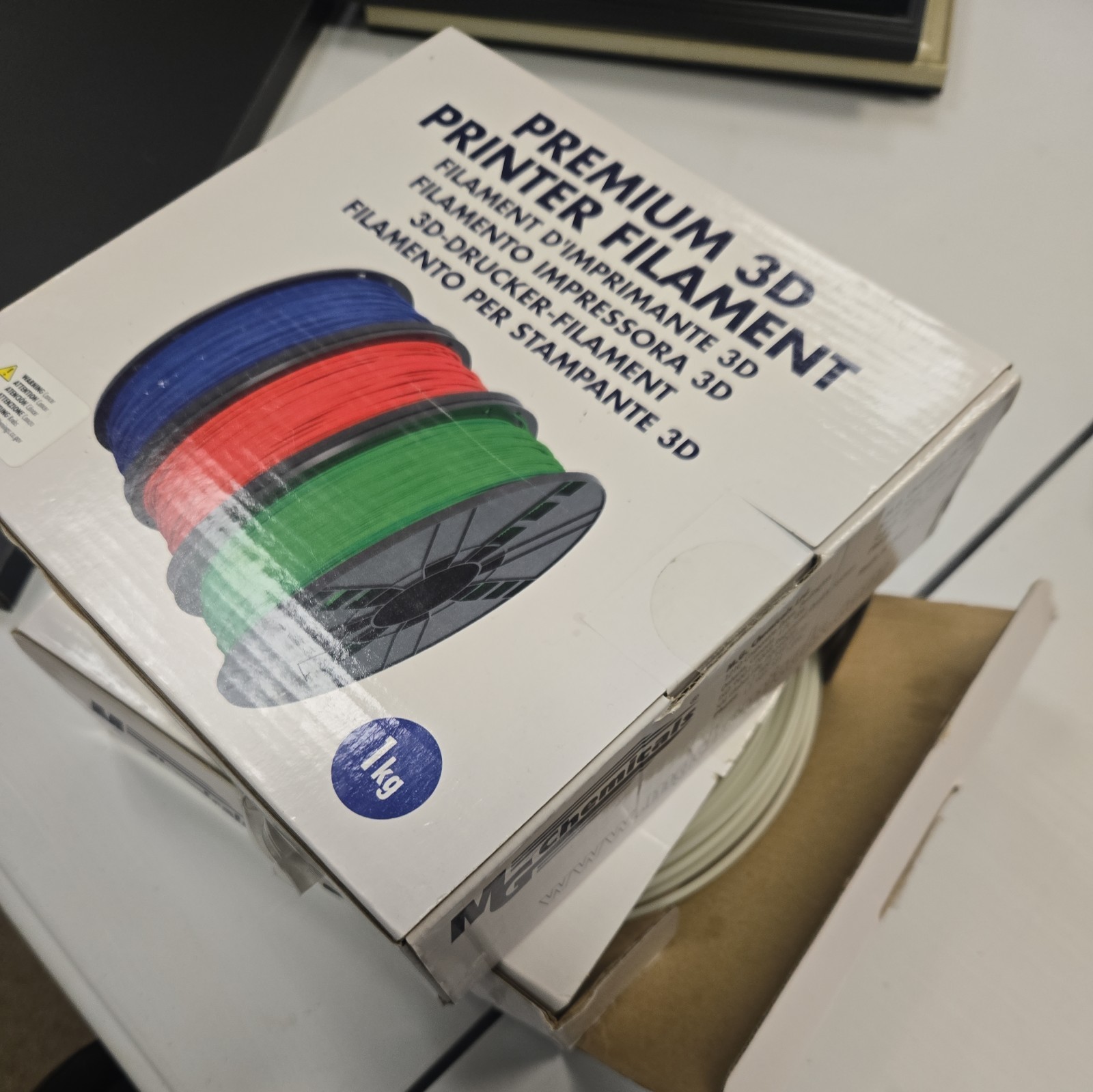 MG Chemicals Premium 3D Printer Filament Super Glow 2.85 Mm 2 boxs 1 new 1 open