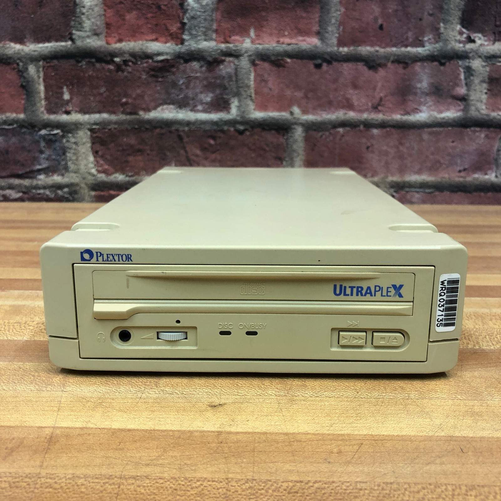 Plextor UltraPleX PX-32CSE SCSI 32X-speed CD-ROM Drive (TESTED WORKING)