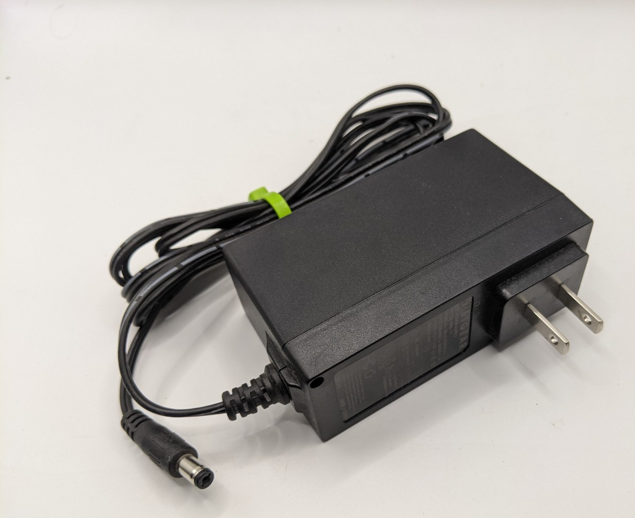 Genuine NETGEAR Switching Power Supply - Model MU42-3120350-A1 - 12V 3.5A