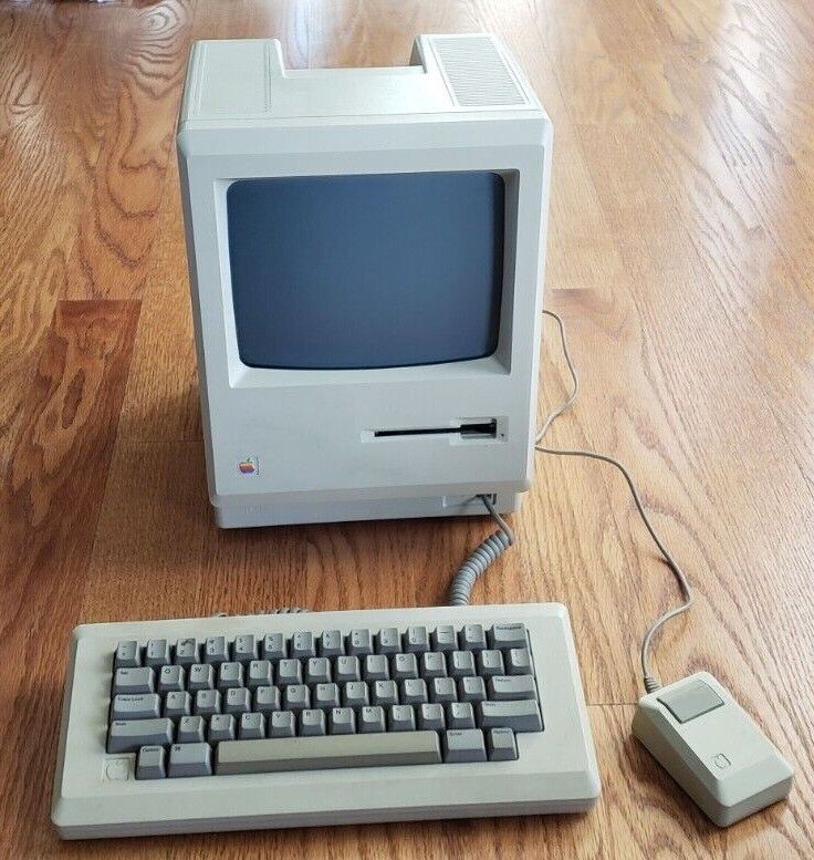 Original 1984 Apple Macintosh 512K M00001-W w/Keyboard & Mouse working condition