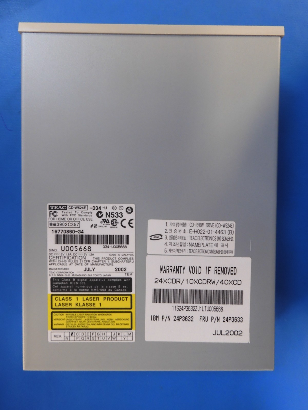 TEAC CD-W524E 19770860-34 24x10x40 IDE CDRW Drive Optical Burner 24P3632 24P3633