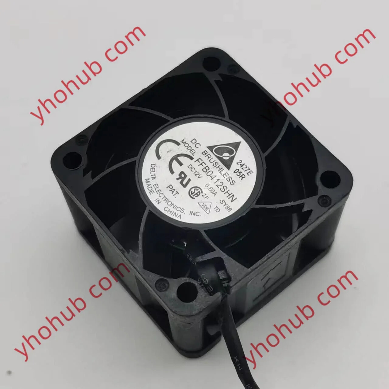 Delta Electronics Server Cooling Fan DC 12V 0.60A 40x40x28mm 2-Wire