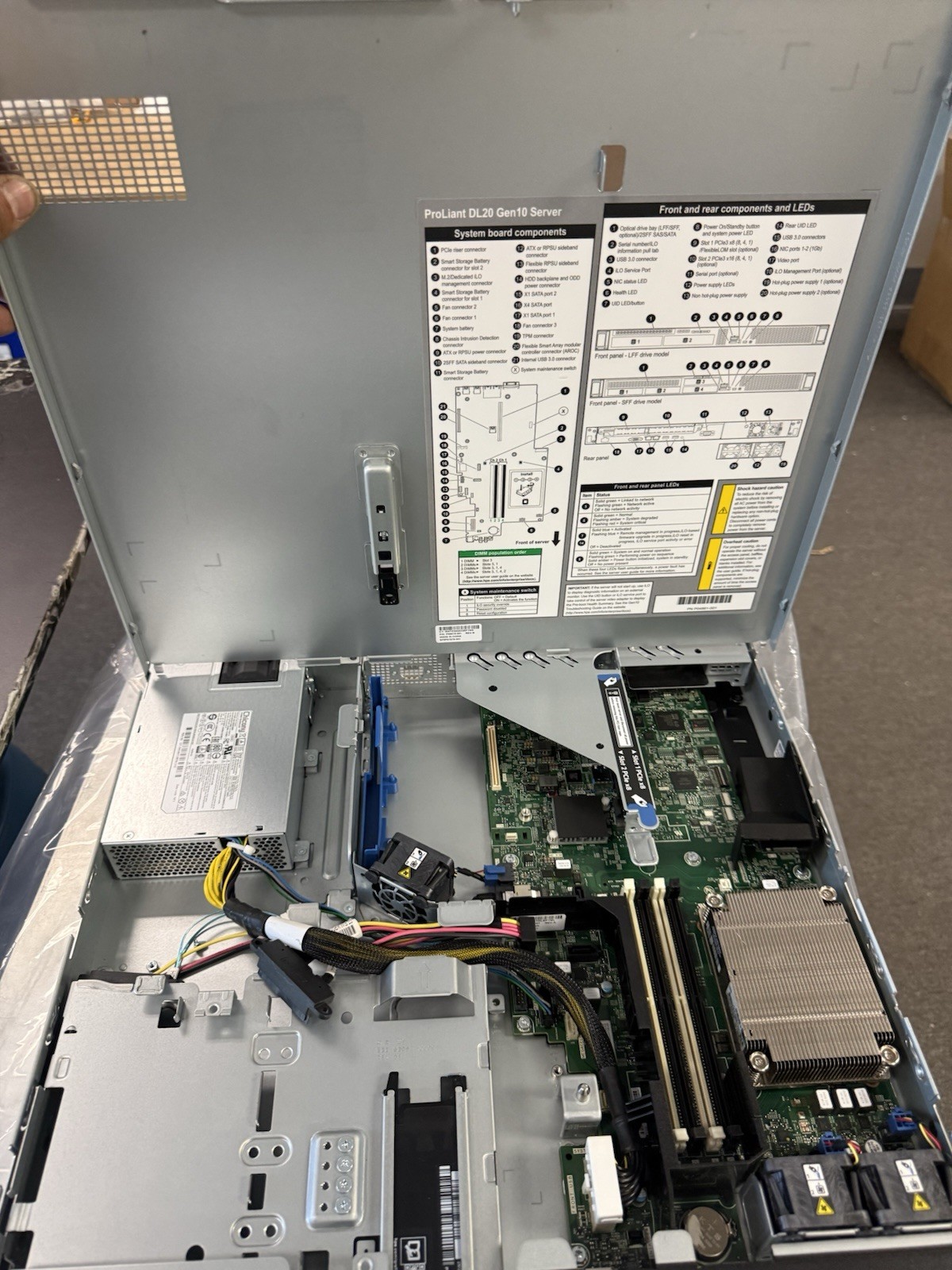 HPE PROLIANT DL20 GEN10  SERVER E-2214 CPU / NO RAM OR HD