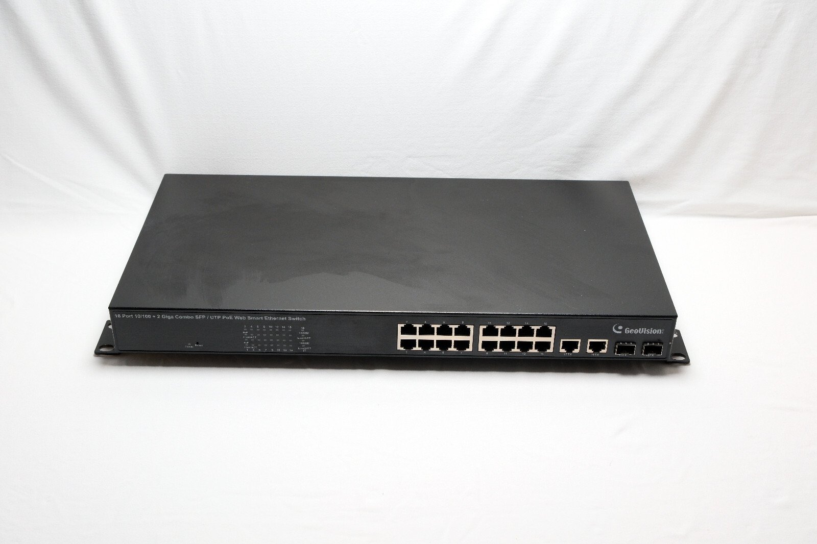 GeoVision GV-POE1601-V2/16-Port 10/100BaseTX PoE+ Switch/2 GB Copper/SFP Uplinks