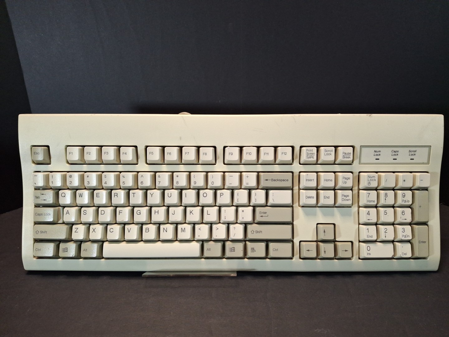 Vintage Wyse Wired USB Keyboard KU-8933 K4