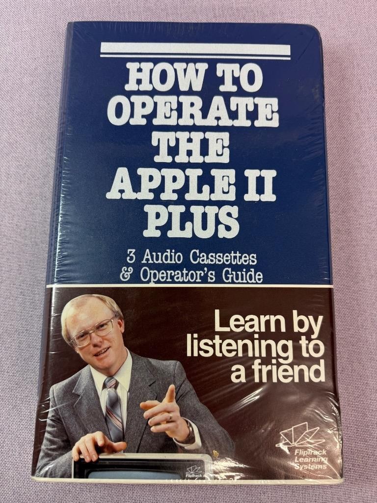 HOW TO OPERATE THE APPLE II PLUS Vintage Cassettes, Operators Guide STILL SEALED