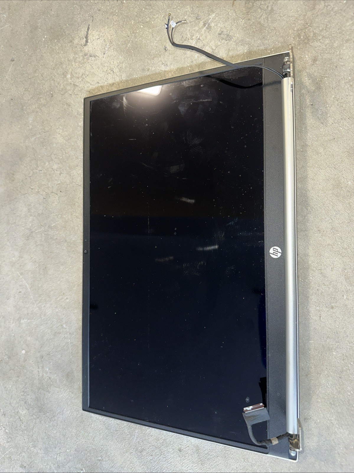 HP 15-eh2085cl Screen With Plastic And Cables - Working Pull