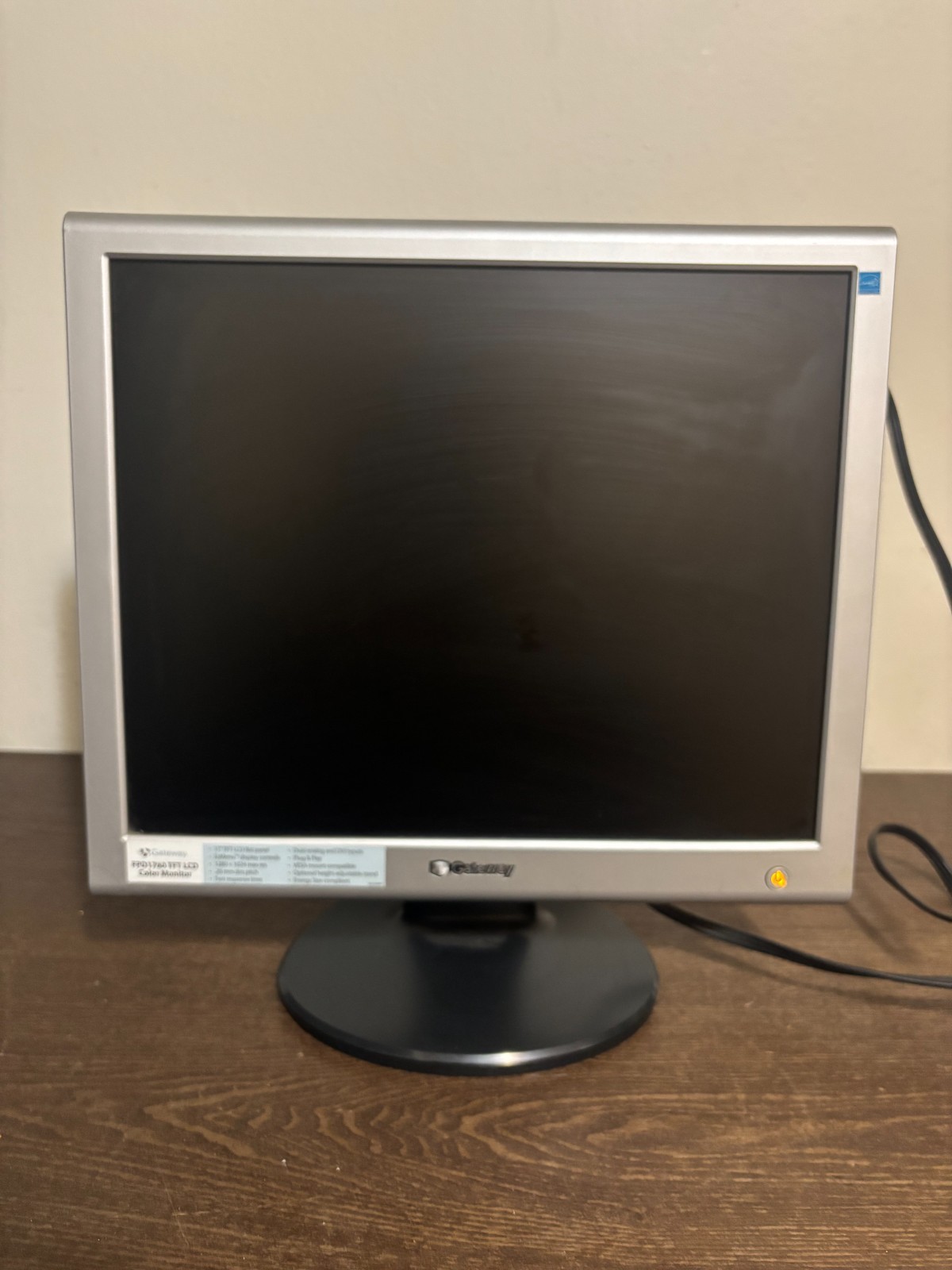 2006 Gateway 19" LCD Color Monitor Model FPD1760 TFT WORKS