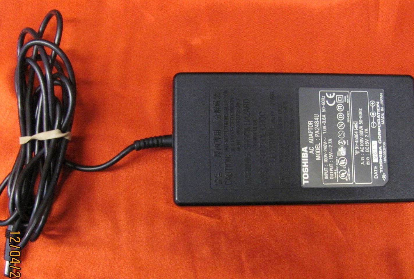 Genuine TOSHIBA AC ADAPTER 15V - 2.7A Model: PA2484U w/Power Cord