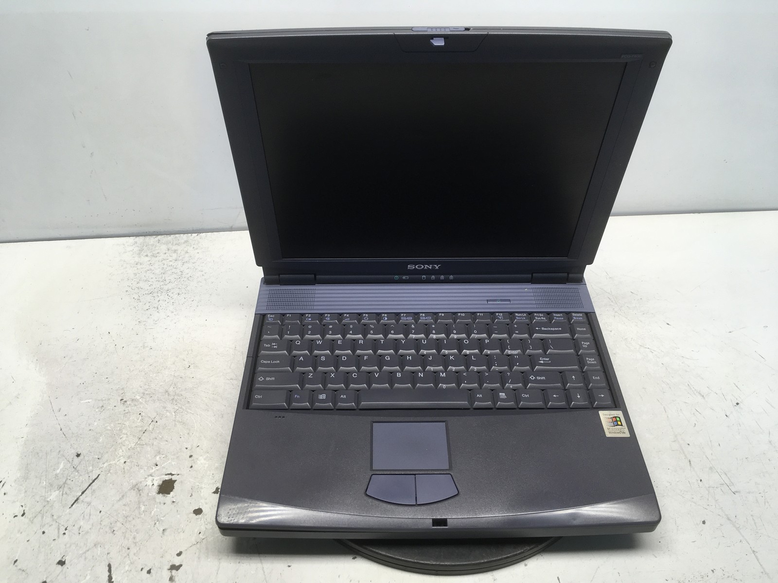 Sony Vaio PCG-9401 AMD K6-II+ 550MHz 252 MB NO HDD No Batt