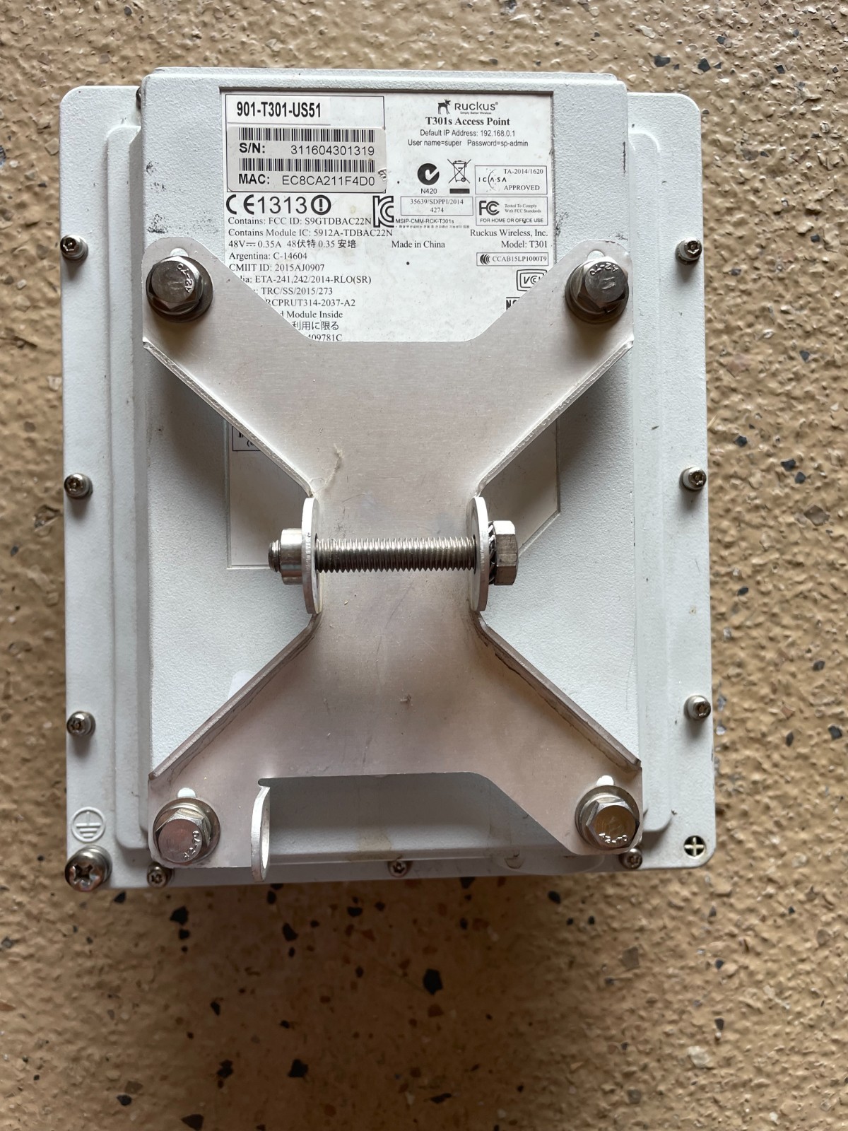 Ruckus ZoneFlex T301 Outdoor Access Point - 901-T301-US51