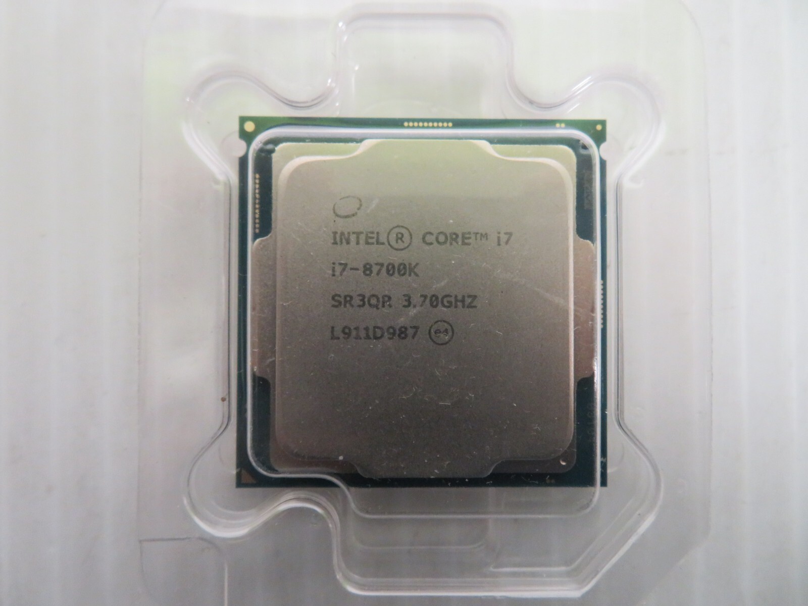 INTEL Core i7-8700K Coffee Lake Hexa-Core 3.7 GHz LGA 1151 95W Processor SR3QR