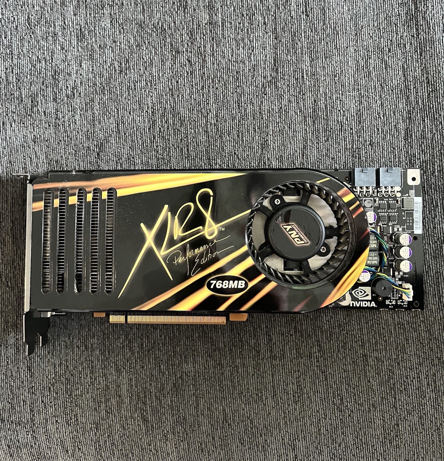 PNY 8800 GTX Performance Edition 768MB PCIe Video Card **VERY RARE**