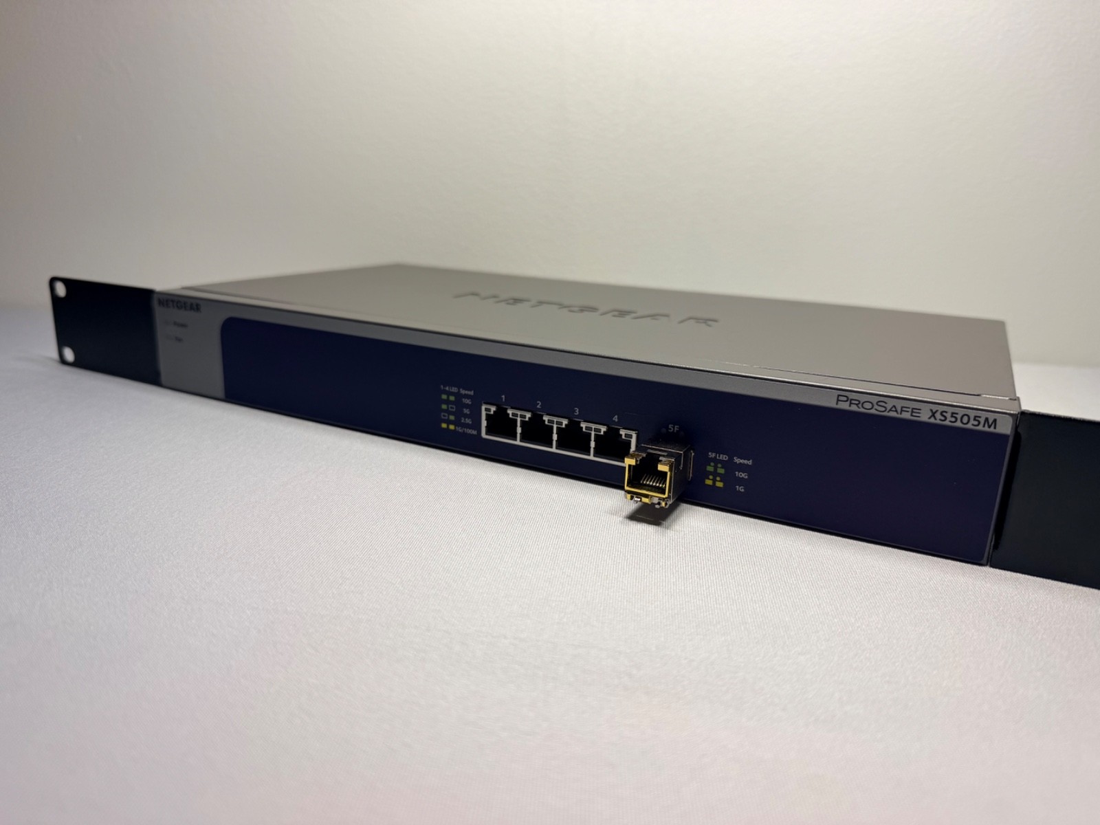 NETGEAR XS505M 10Gb Multi-Gig Switch + ipolex ASF-10G-T RJ45 SFP+ Transceiver