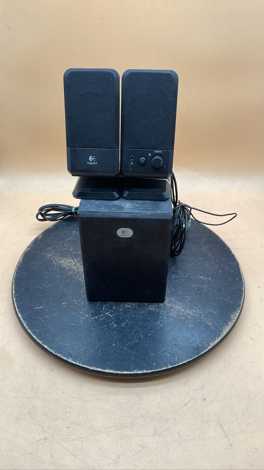 Logitech R-20 S-0153A1 2.1 Channel Multimedia Speaker System PC Audio Set