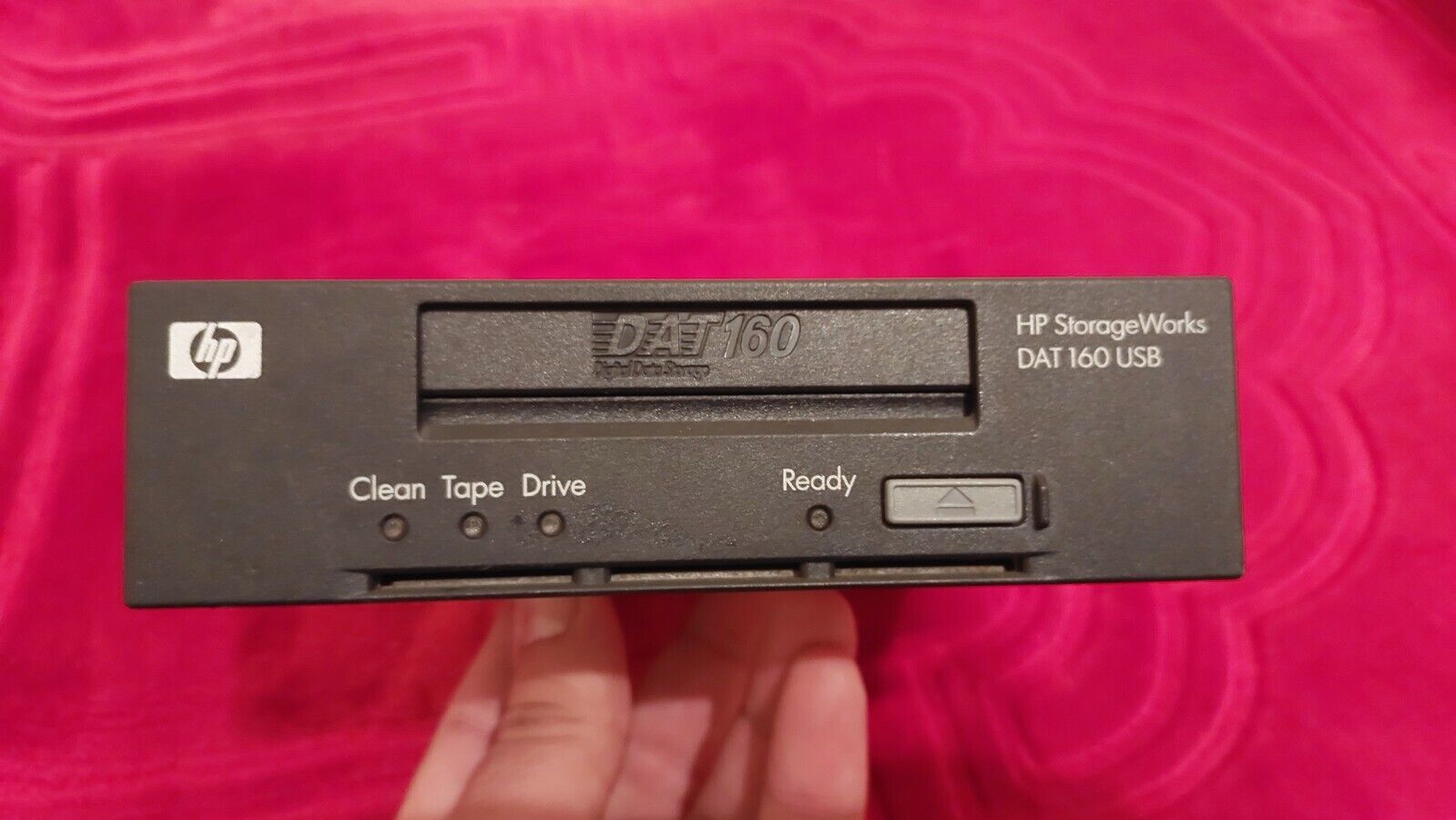 HP DAT160 USB Internal Tape Drive  DAT 160 DDS6 Q1580A 3 DAT 160 GB Tape T&W