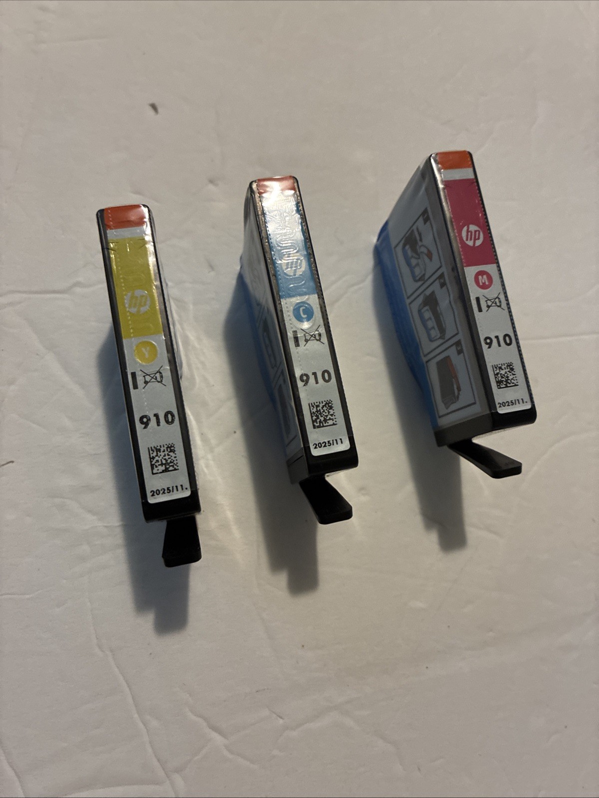 HP 910 Ink Cartridges 3 Pack 1Yellow 1 Magenta 1 Blue Sealed 11/2025 Expiration