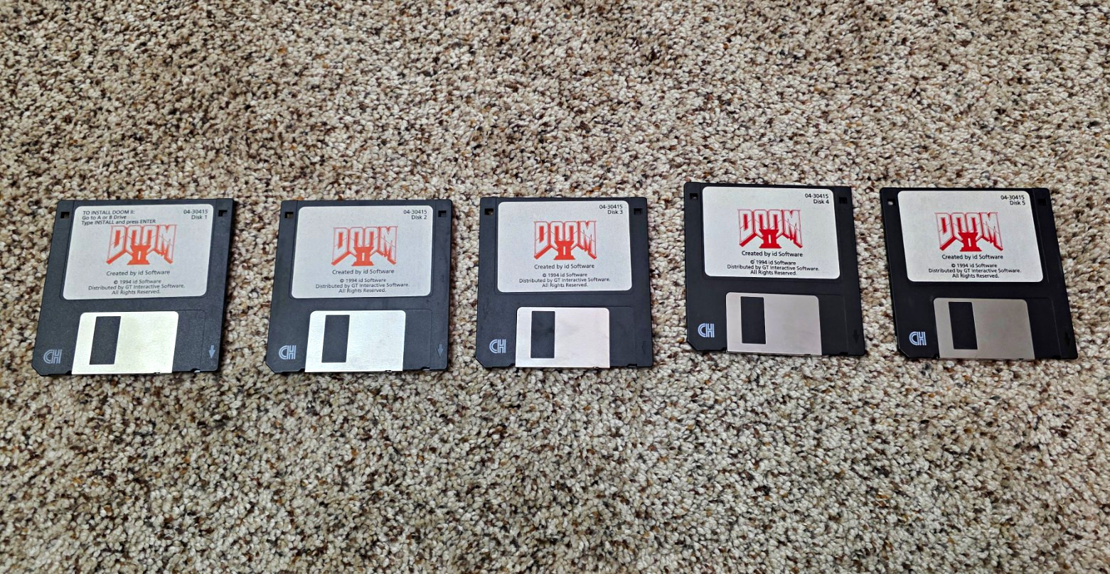 DOOM II PC Game 3.5" Floppy Disk Set 5 Disks 1.44MB 04-30415 (1994)