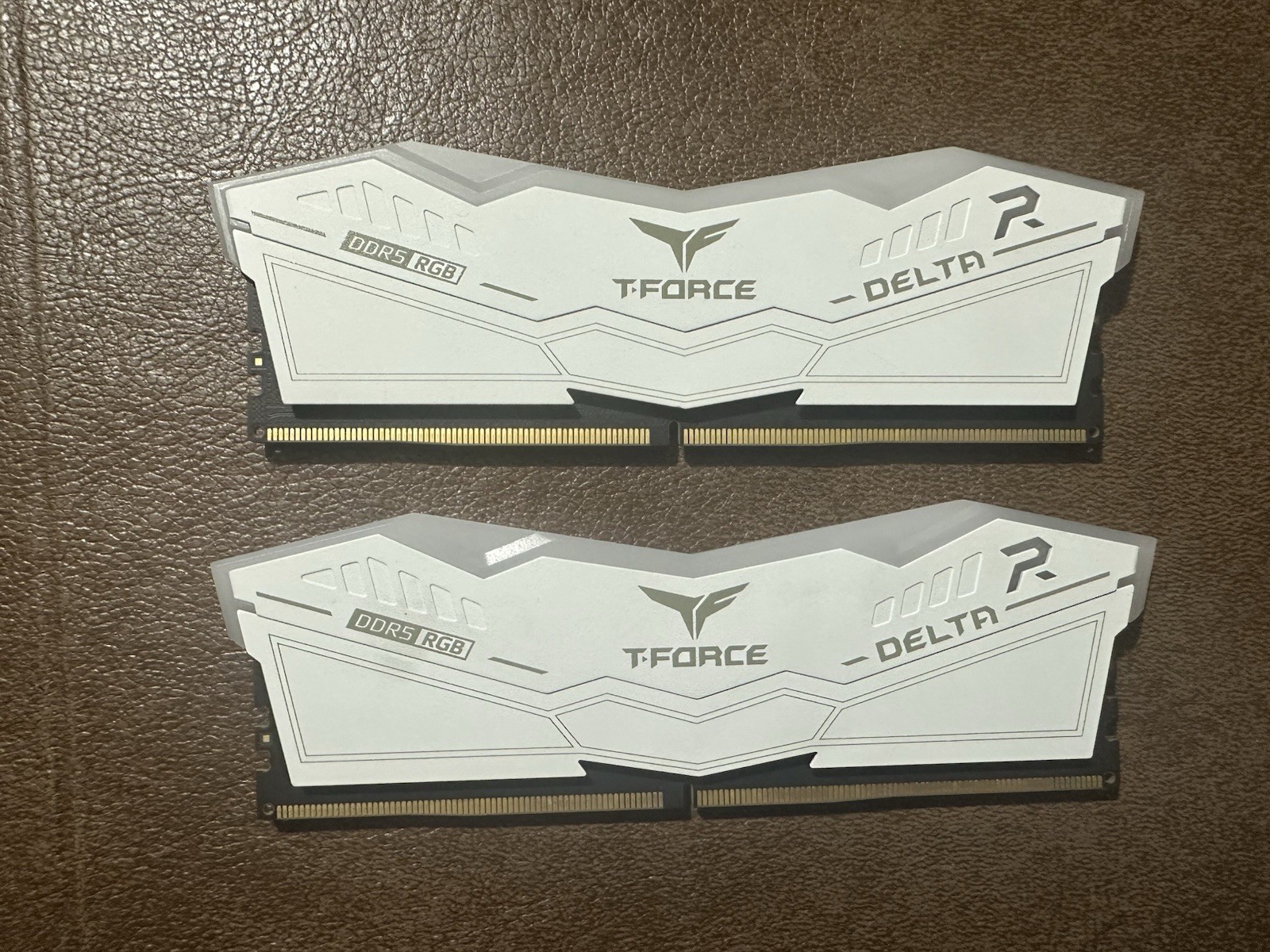TEAMGROUP T-FORCE DELTA RGB 32GB (2 x 16GB) PC5-48000 (DDR5-6000) DIMM CL30...