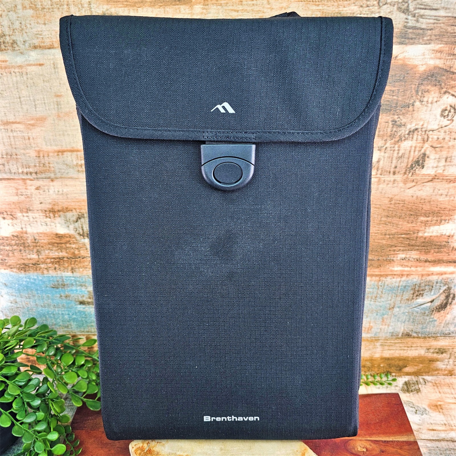 Brenthaven Chrome Book Sleeve Vertical Bag 2603000 Tred 11" K-12 Laptop Case