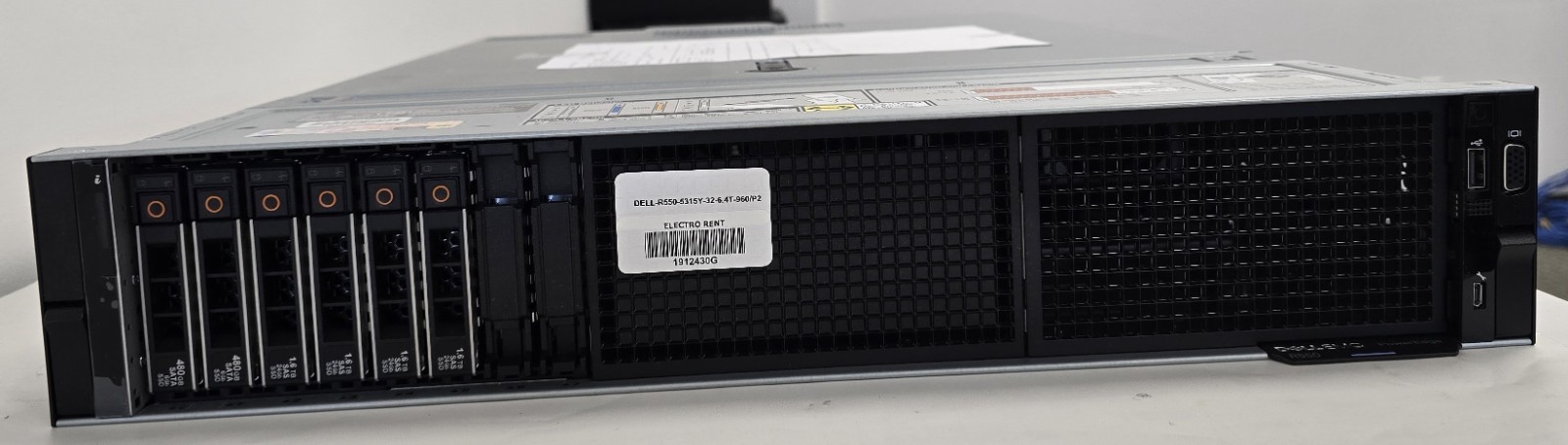 Dell PowerEdge R550 Server – 2x Xeon Gold 5315Y – 32GB – 7.36TB SSD – Tested