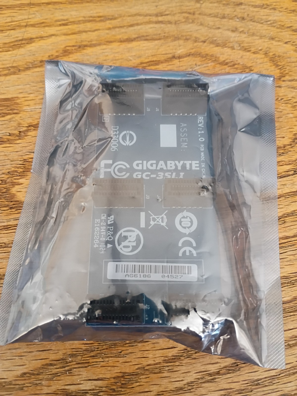Gigabyte Gaming NVIDIA Video 3 Way SLI Bridge Connector Quad Slot GC-3SLI New