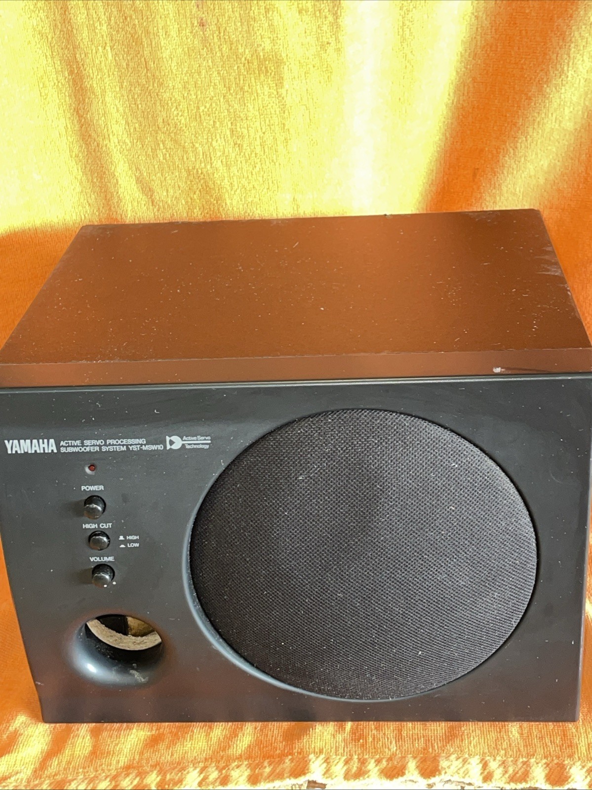 Yamaha YST-MSW10 Powered Multimedia Subwoofer Deep Base 25 Watts Black