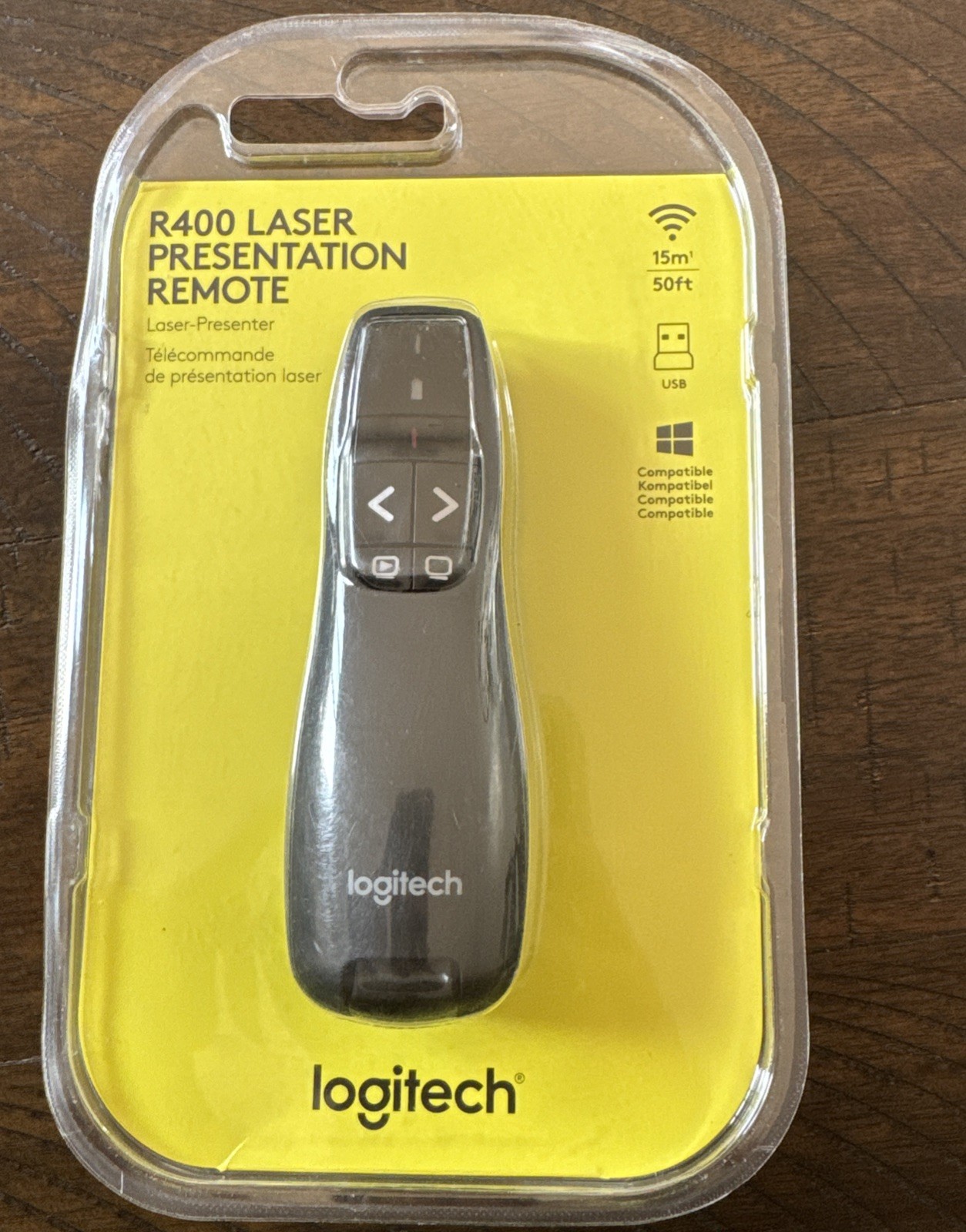 Logitech R400 Professional Wireless Presenter w/Red Laser Pointer New Sealed