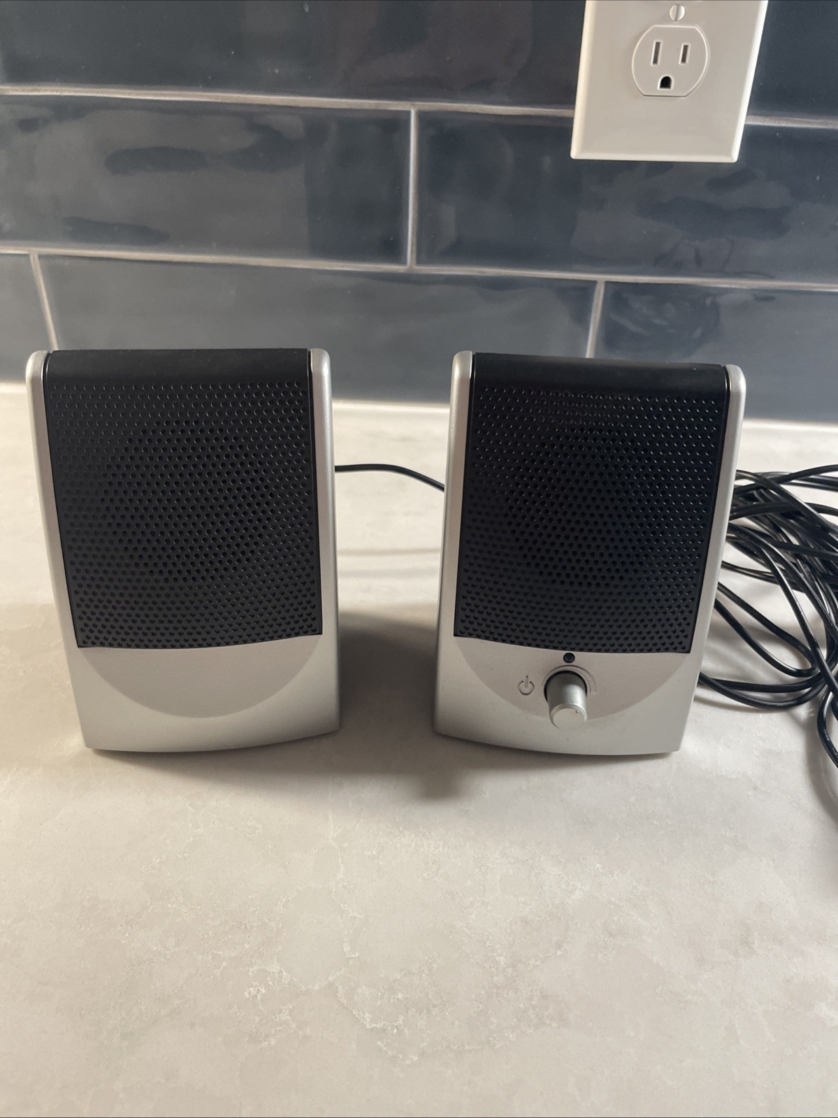 Diamond Audio Technology Model EMC 2.0 USB Computer Speakers Dell Gateway HP