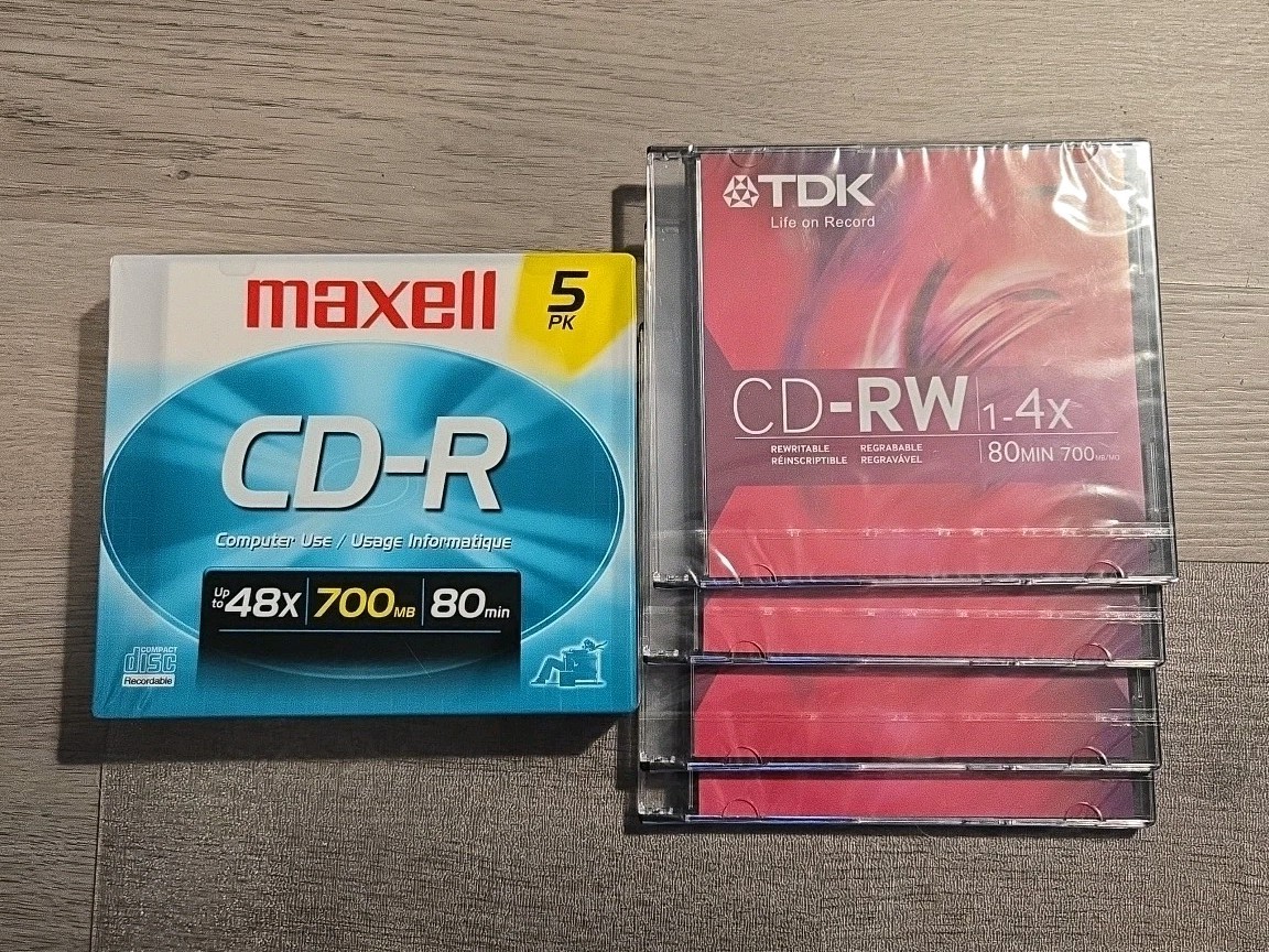 Lot Of CD-R & CD-RW media Compact Discs Black CDs Maxell & TDK, 9 Total Discs
