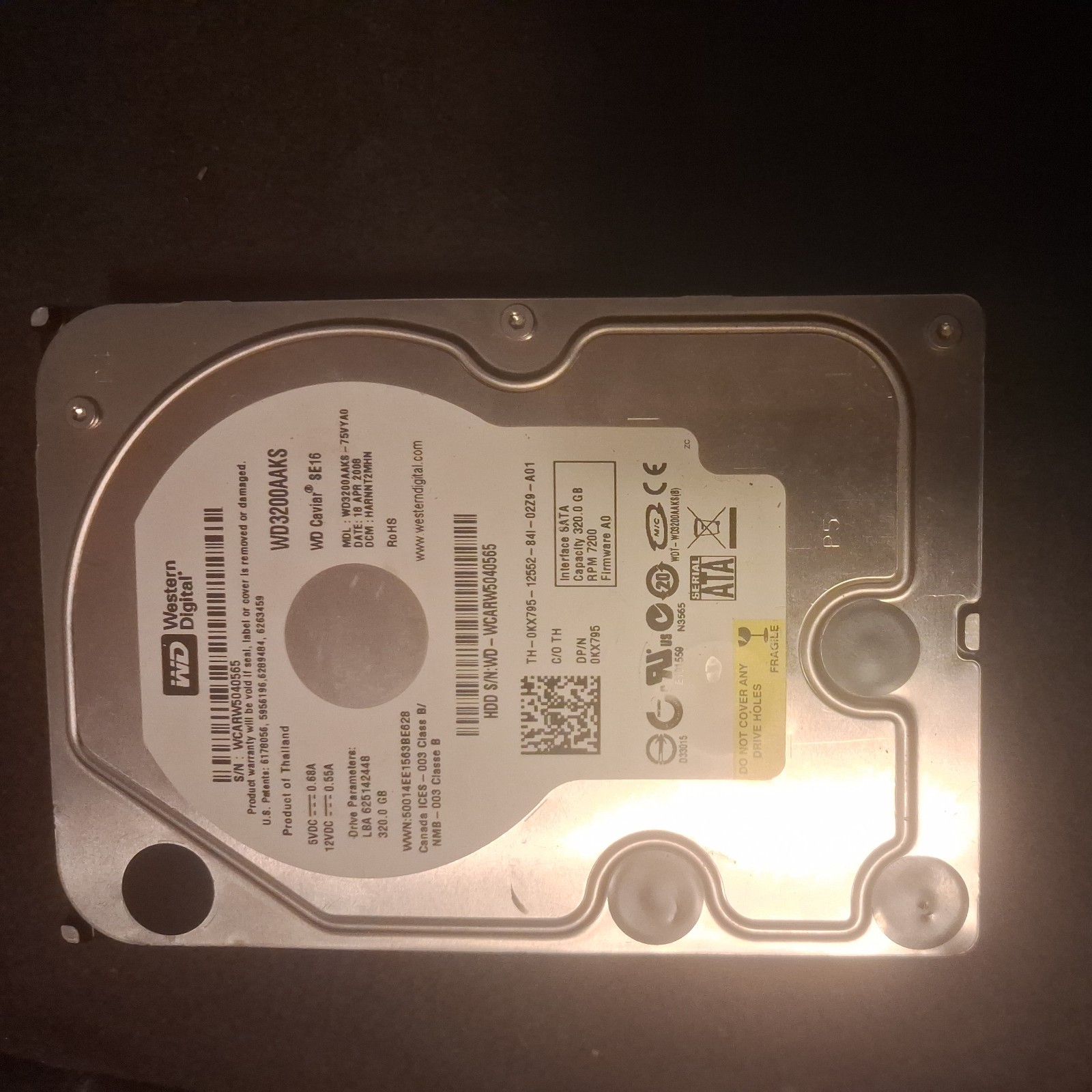 Western Digital WD3200AAKS-75VYA0 320GB DCM: HHRNHT2AHN