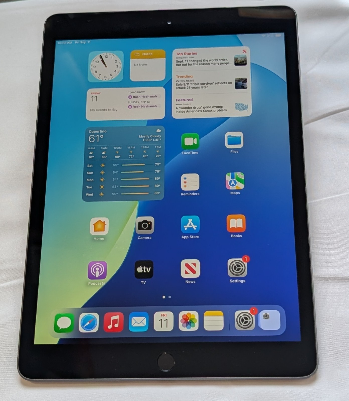 EXCELLENT  Condition GRAY APPLE iPad 7 7th GEN WIFI 32GB iOS18 QUICK SHIP