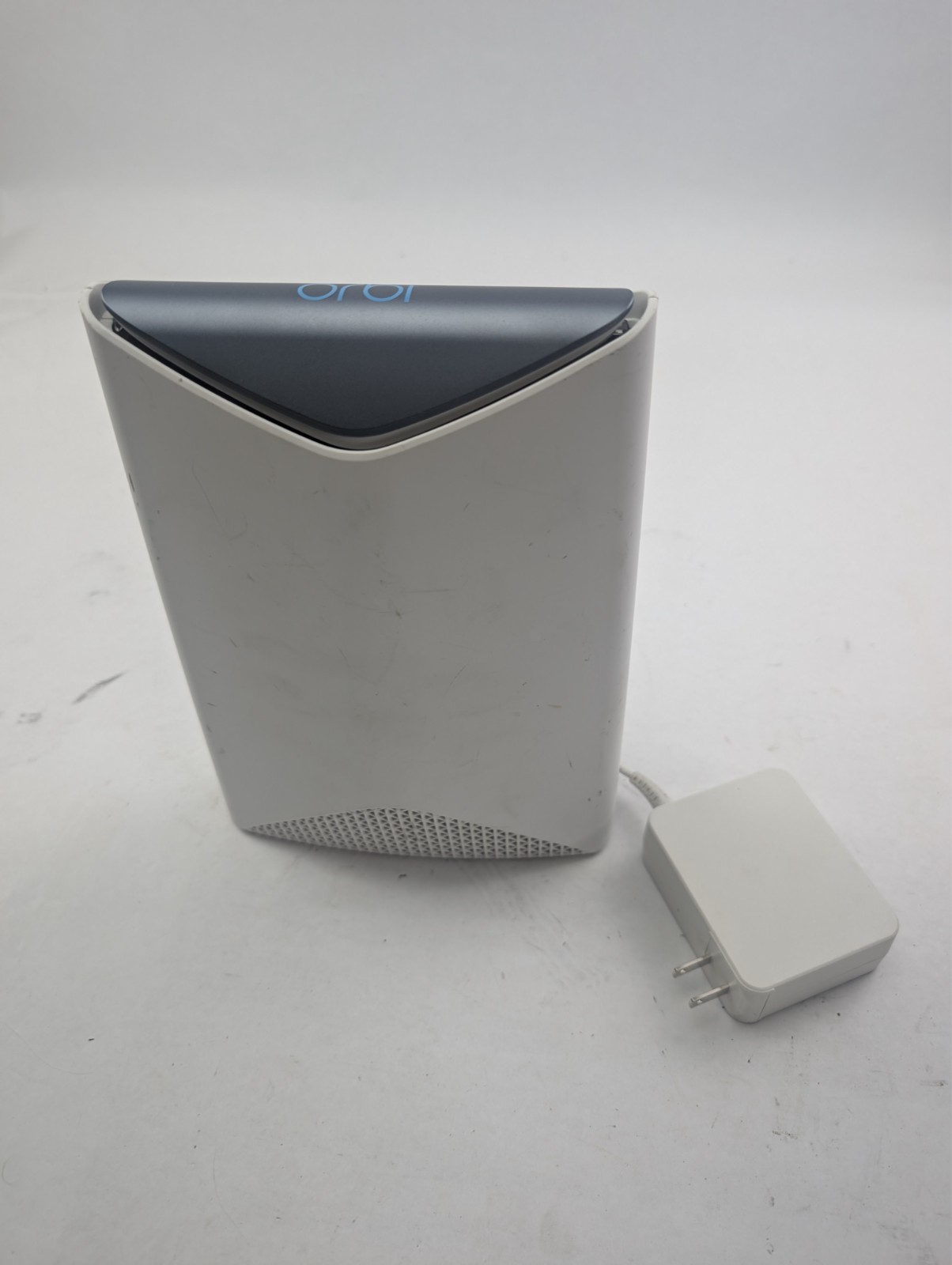NETGEAR Orbi Pro SRS60 AC3000 Tri-Band Wi-Fi 5 Mesh Satellite