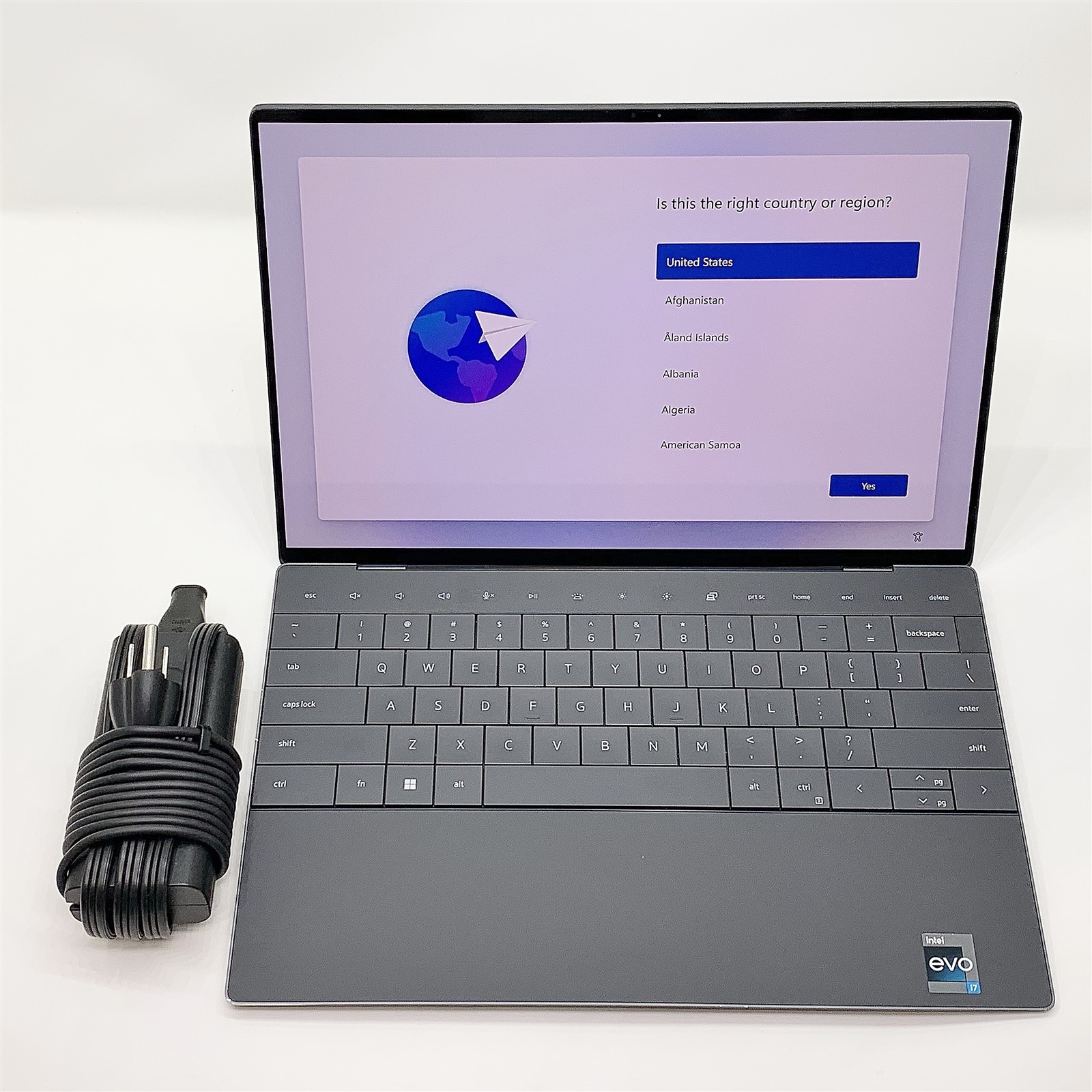 Dell XPS 9320 Laptop i7 1260p 2.10GHZ 13.4" Touch QHD+ 32GB 512GB NVMe Win 11