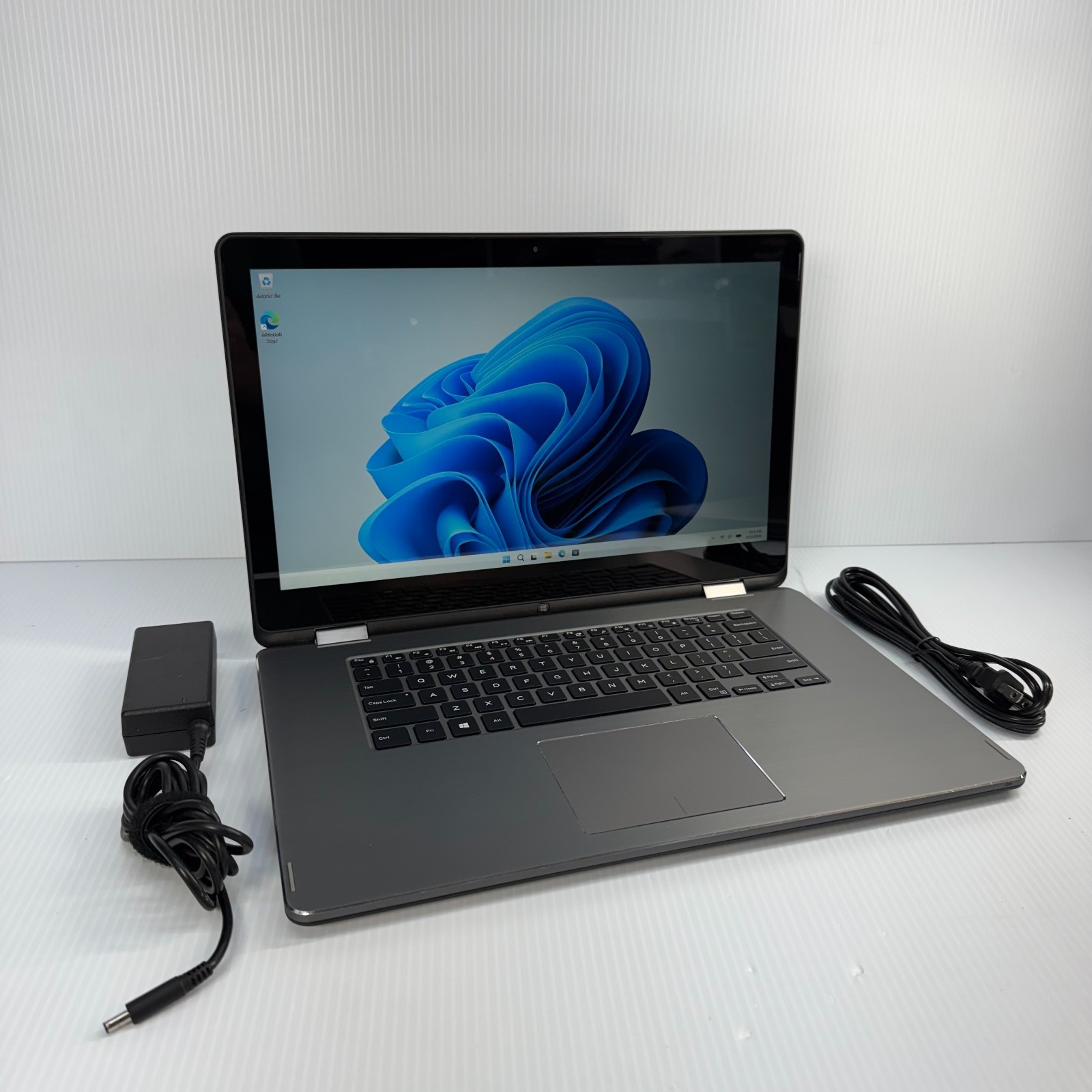 Dell Inspiron 15-7568 i3-6100U 15.6" Touchscreen Windows 11 Laptop 256GB SSD 8GB