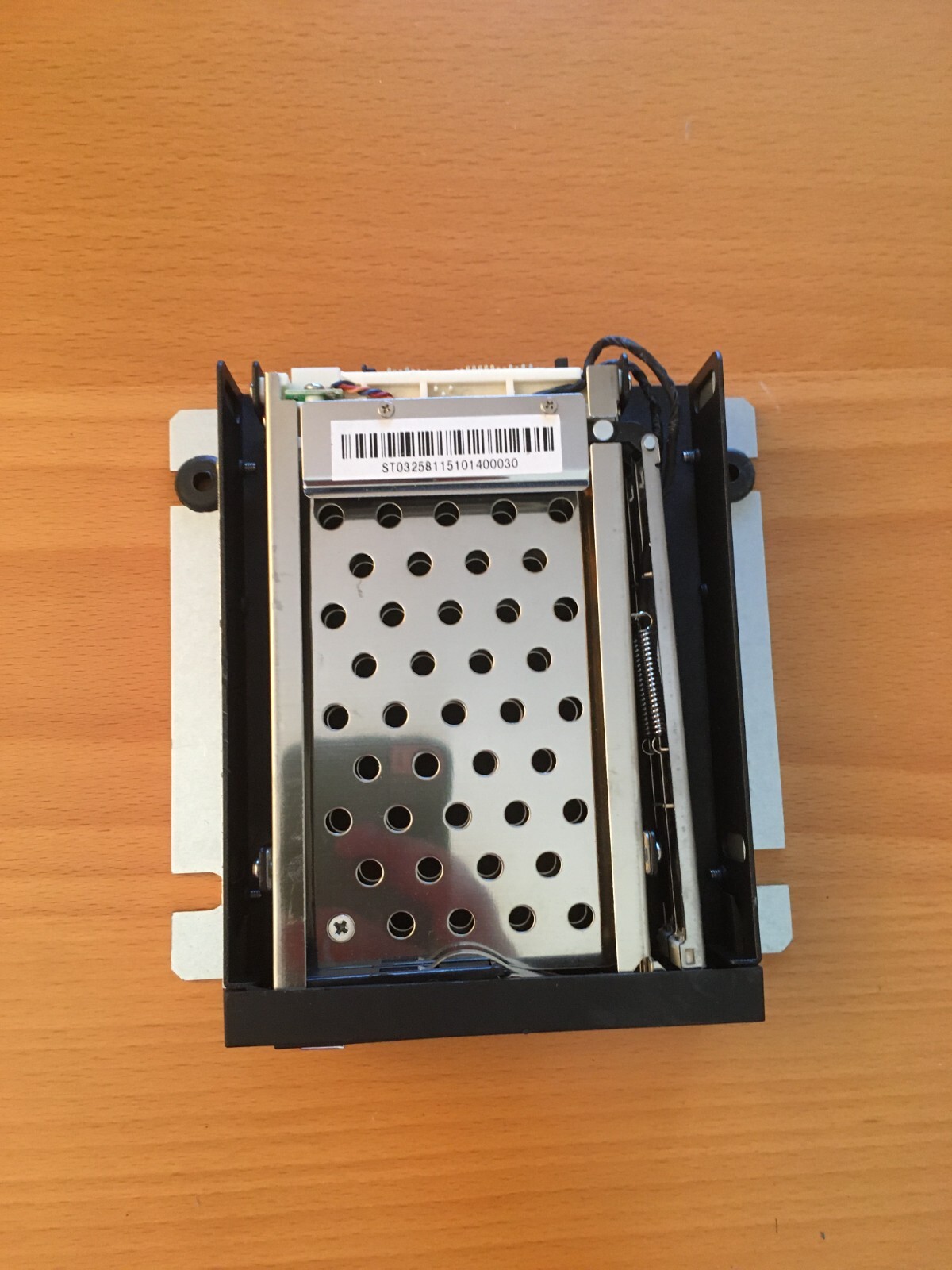 STARTECH.COM HSB220SAT25B 2 DRIVE 2.5IN TRAYLESS HOT SWAP