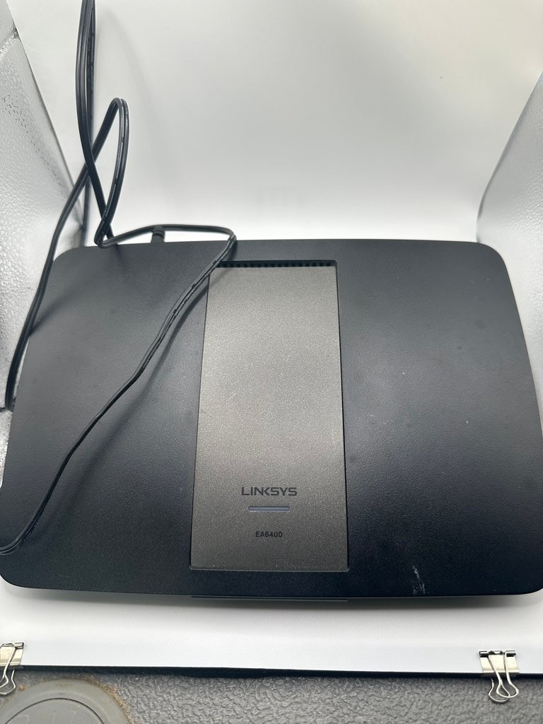Linksys EA6400 Dual-Band Smart Wi-Fi Router