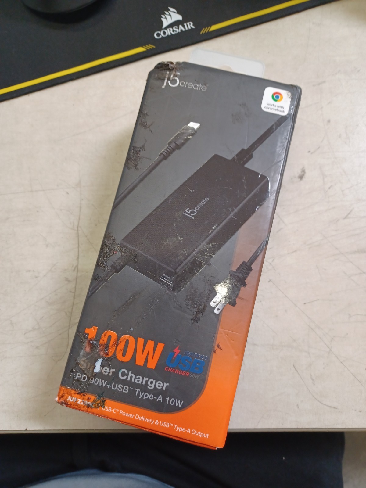 j5create 100W Super Charger PD 90W+USB Type-A 10W JUP2290C-3A 