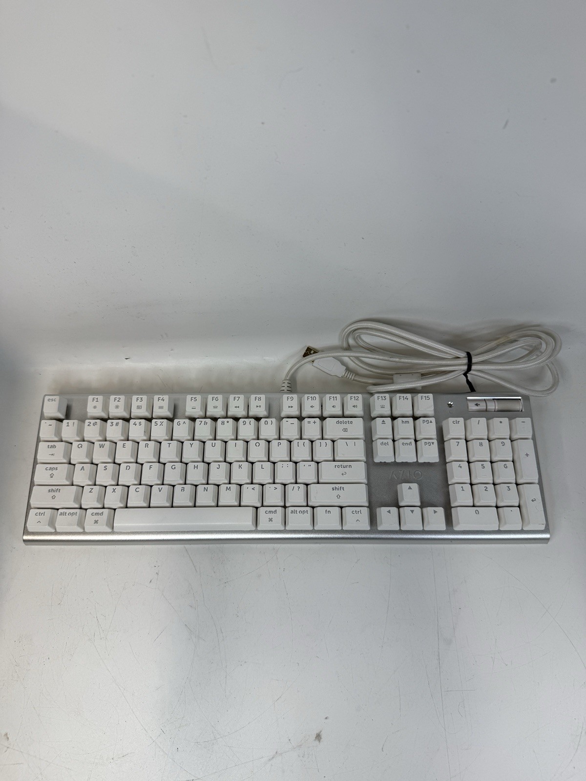 Azio MK Mac USB Keyboard MK- Mac -U01 Works